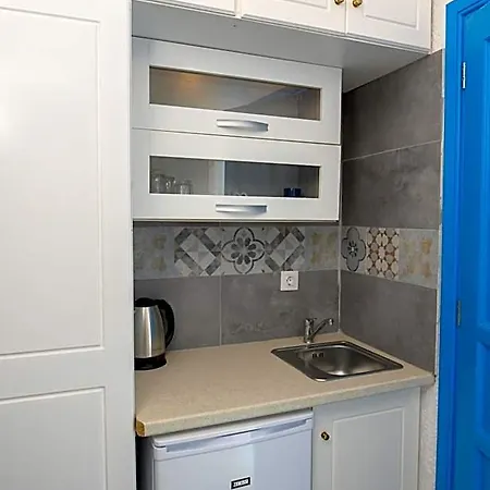 Lakki Village 3*